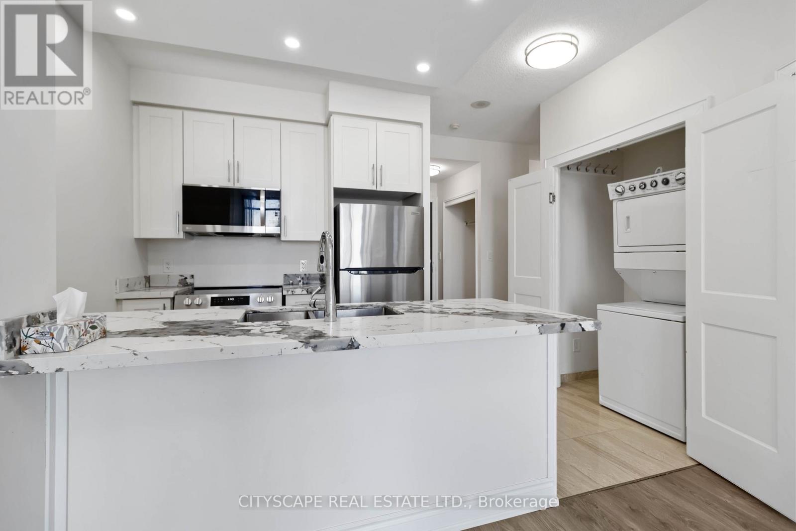 1708 - 4070 Confederation Parkway, Mississauga, Ontario  L5B 0E9 - Photo 18 - W12837186