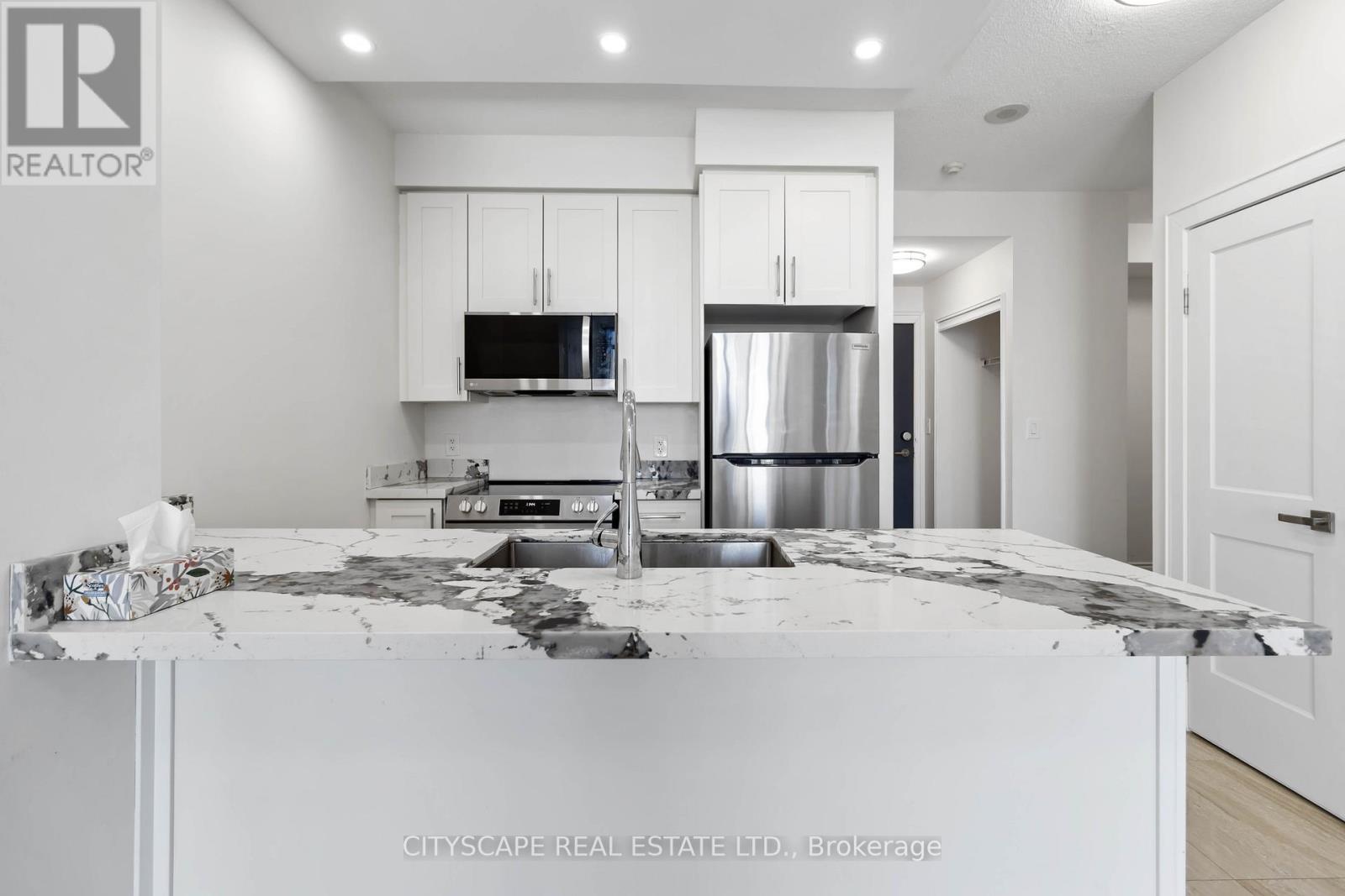 1708 - 4070 Confederation Parkway, Mississauga, Ontario  L5B 0E9 - Photo 21 - W12837186