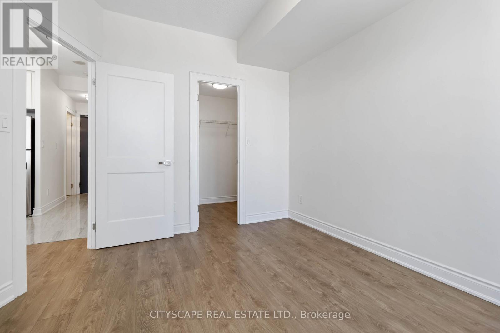 1708 - 4070 Confederation Parkway, Mississauga, Ontario  L5B 0E9 - Photo 24 - W12837186