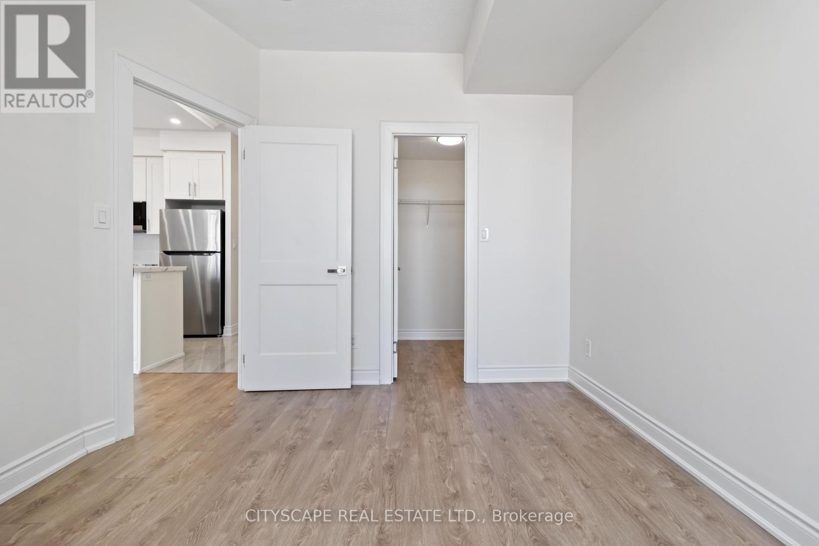 1708 - 4070 Confederation Parkway, Mississauga, Ontario  L5B 0E9 - Photo 25 - W12837186