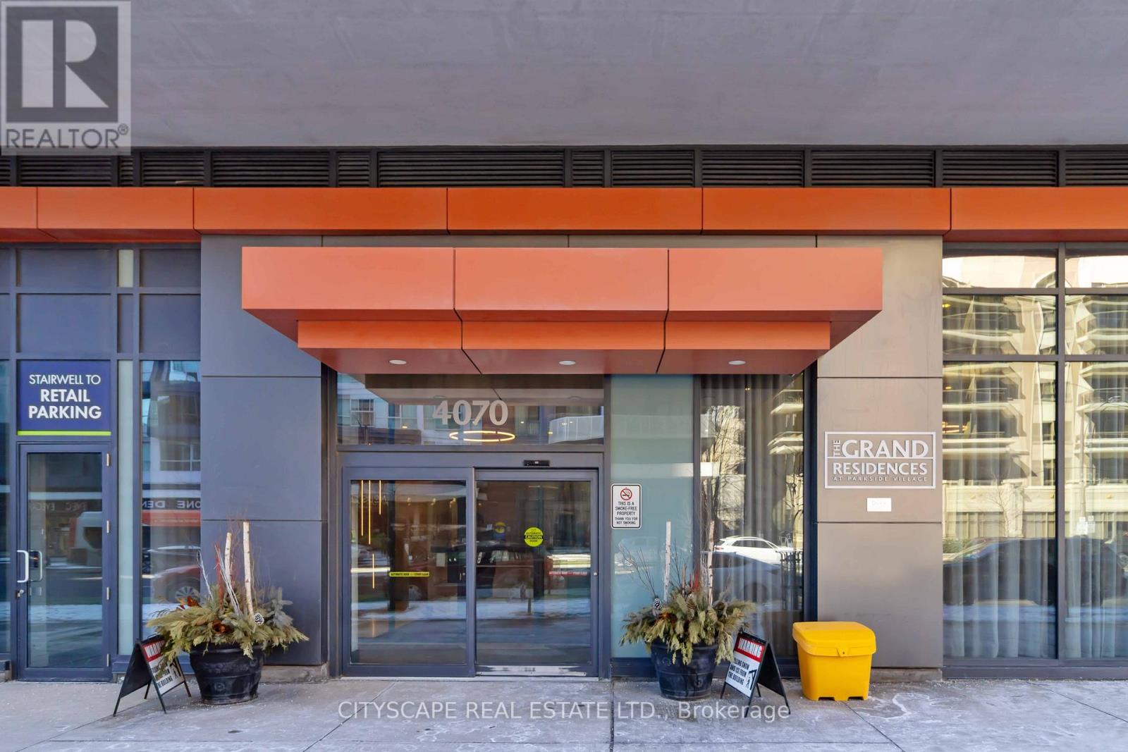 1708 - 4070 Confederation Parkway, Mississauga, Ontario  L5B 0E9 - Photo 3 - W12837186