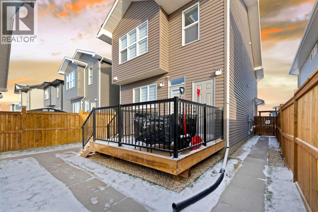 149 Dawson Circle, Chestermere, Alberta  T1X 2R4 - Photo 3 - A2279352