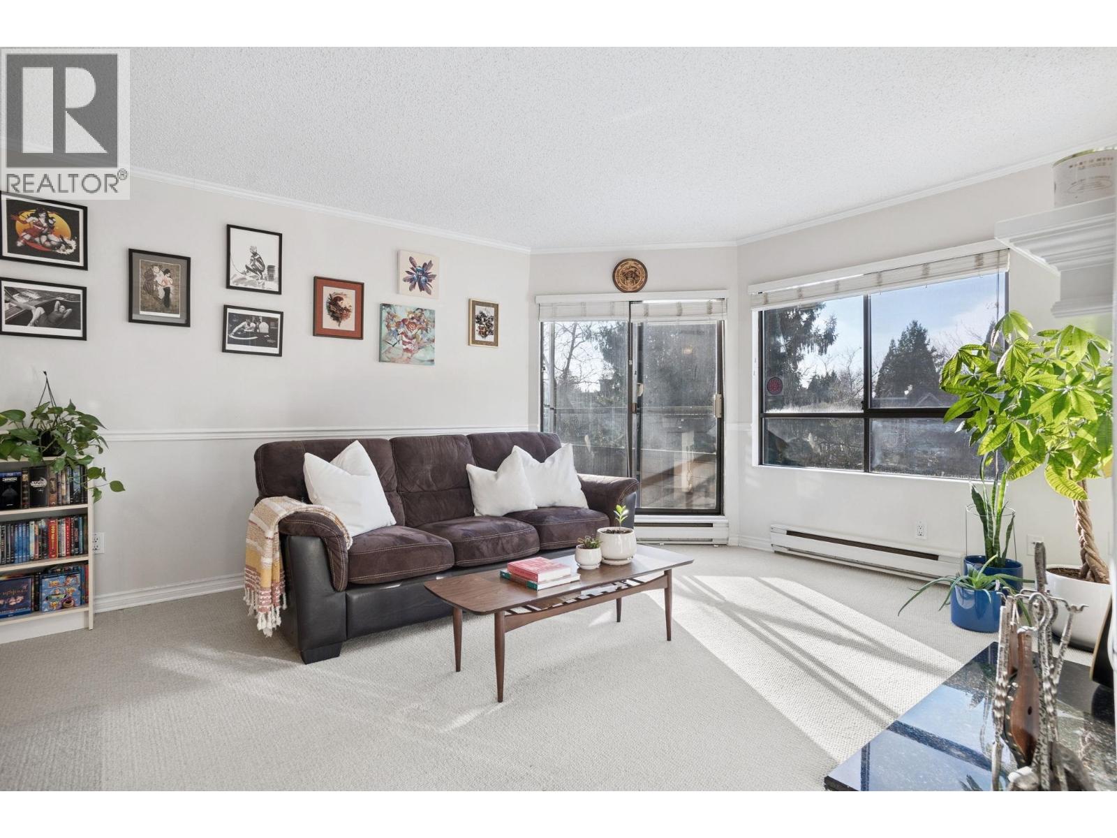 302 1750 Augusta Avenue, Burnaby, British Columbia  V5A 2V6 - Photo 4 - R3095201