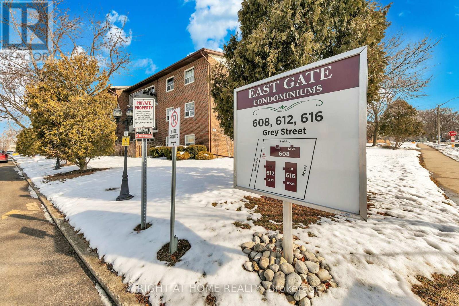 6 - 616 Grey Street, Brantford, Ontario N3S 4Y1 - Photo 2 - X12837208