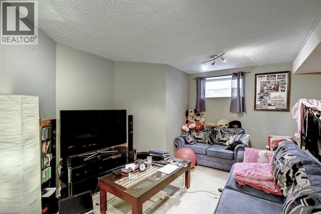 10661 Hidden Valley Drive Nw, Calgary, Alberta  T3A 5V3 - Photo 20 - A2286648