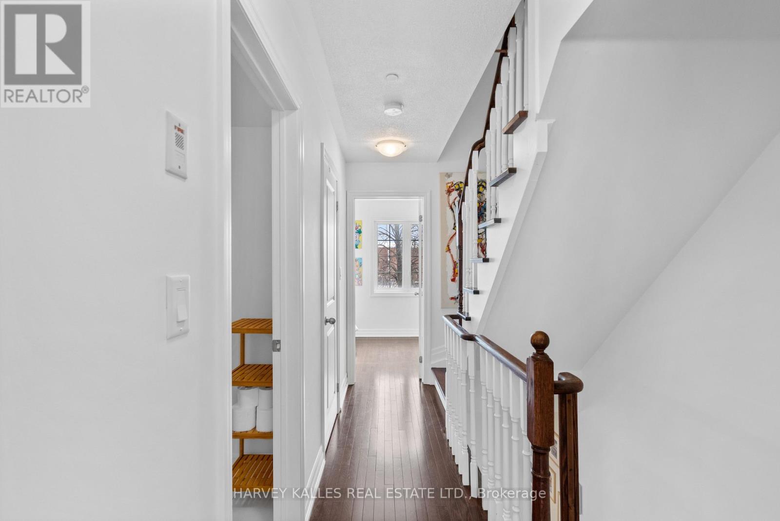 17 Peelar Mews, Toronto, Ontario  M8Y 0B1 - Photo 29 - W12822606