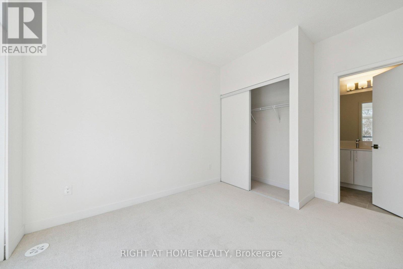 Th30 (Unit# 9) - 496 Plains Road E, Burlington, Ontario  L7T 2E1 - Photo 8 - W12828942