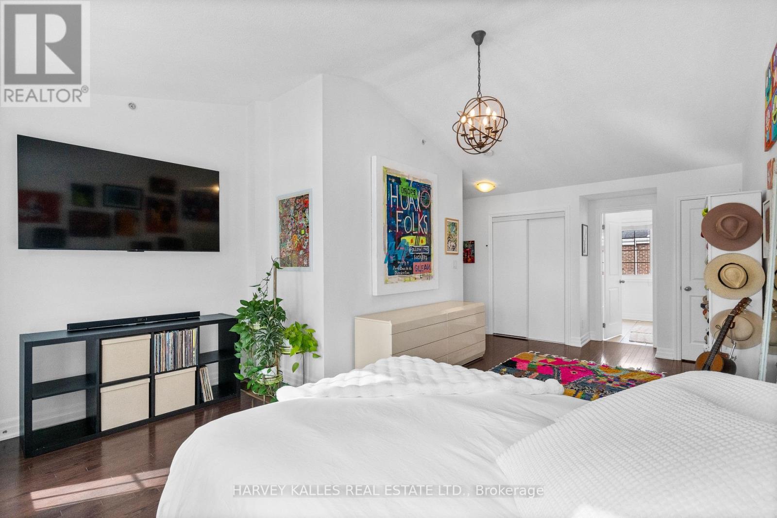 17 Peelar Mews, Toronto, Ontario  M8Y 0B1 - Photo 19 - W12822606