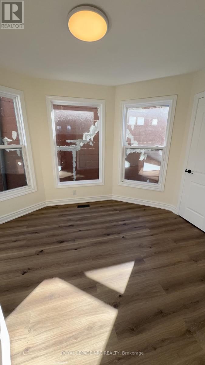 4677 Crysler Avenue, Niagara Falls, Ontario  L2E 3V7 - Photo 25 - X12837228