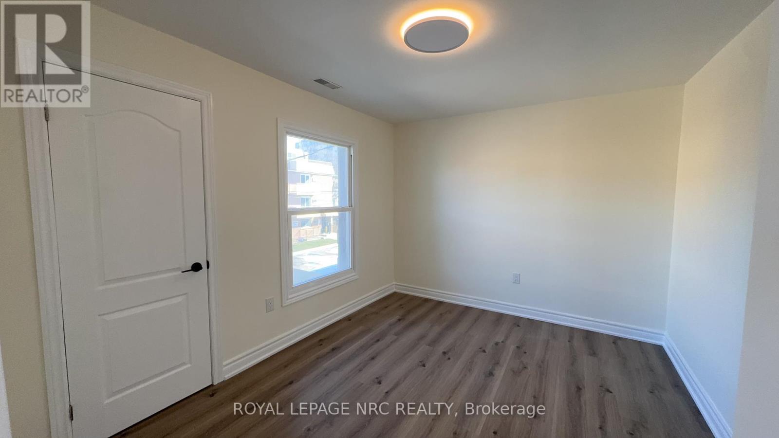 4677 Crysler Avenue, Niagara Falls, Ontario  L2E 3V7 - Photo 32 - X12837228