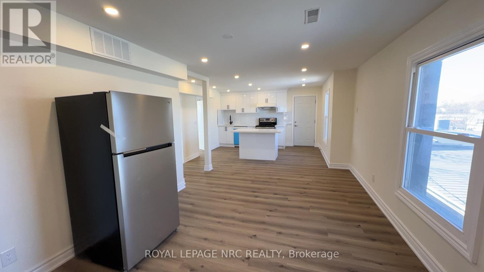 4677 Crysler Avenue, Niagara Falls, Ontario  L2E 3V7 - Photo 34 - X12837228