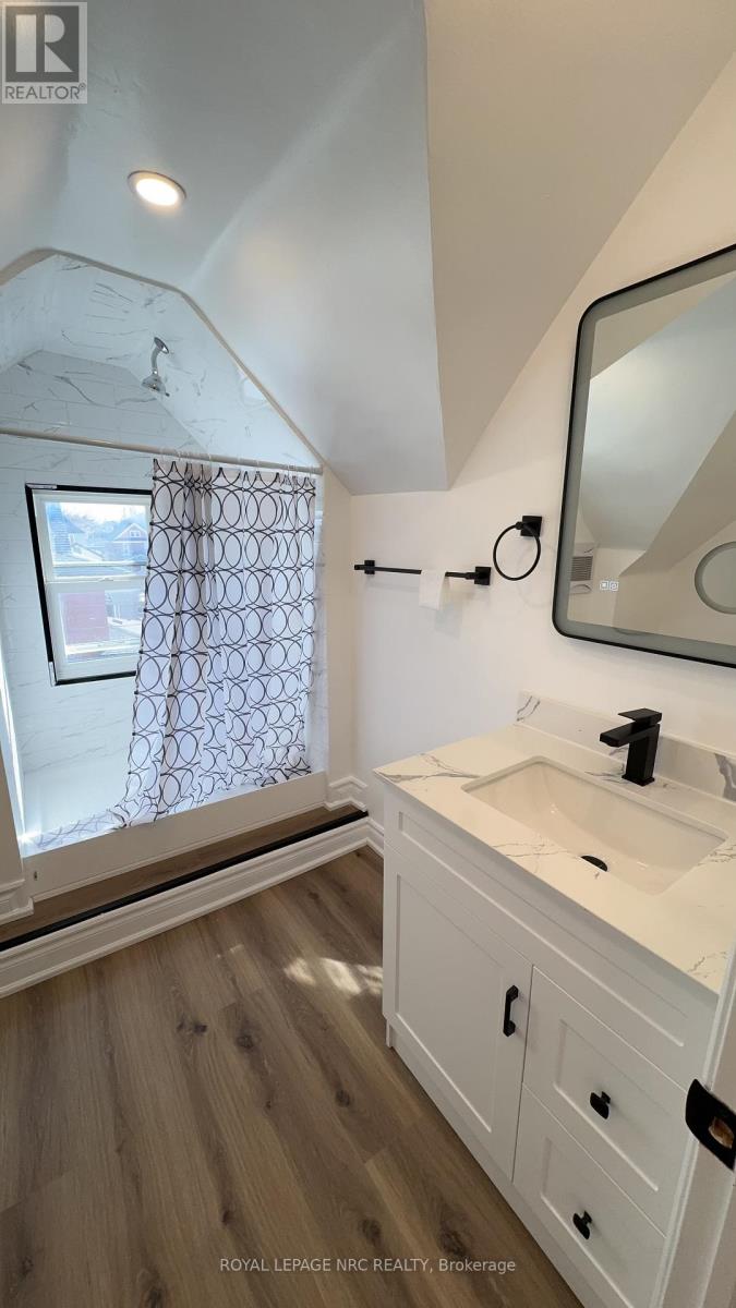 4677 Crysler Avenue, Niagara Falls, Ontario  L2E 3V7 - Photo 37 - X12837228