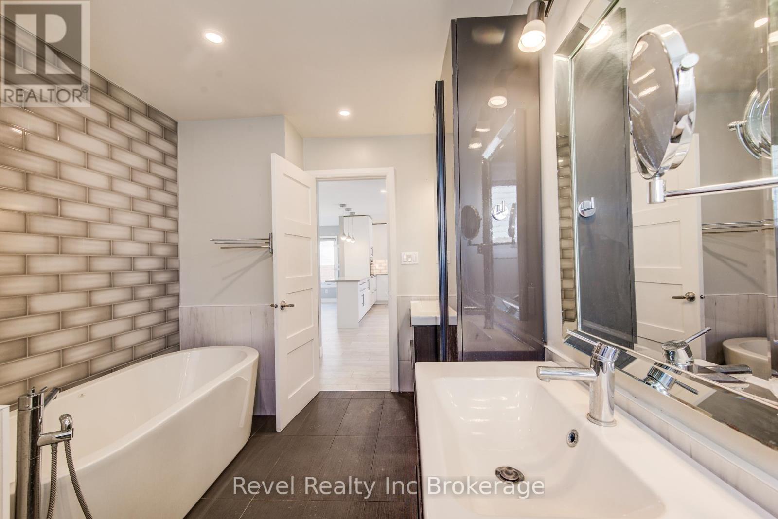 69 Neutral Avenue, Woodstock, Ontario  N4T 1S7 - Photo 24 - X12837252