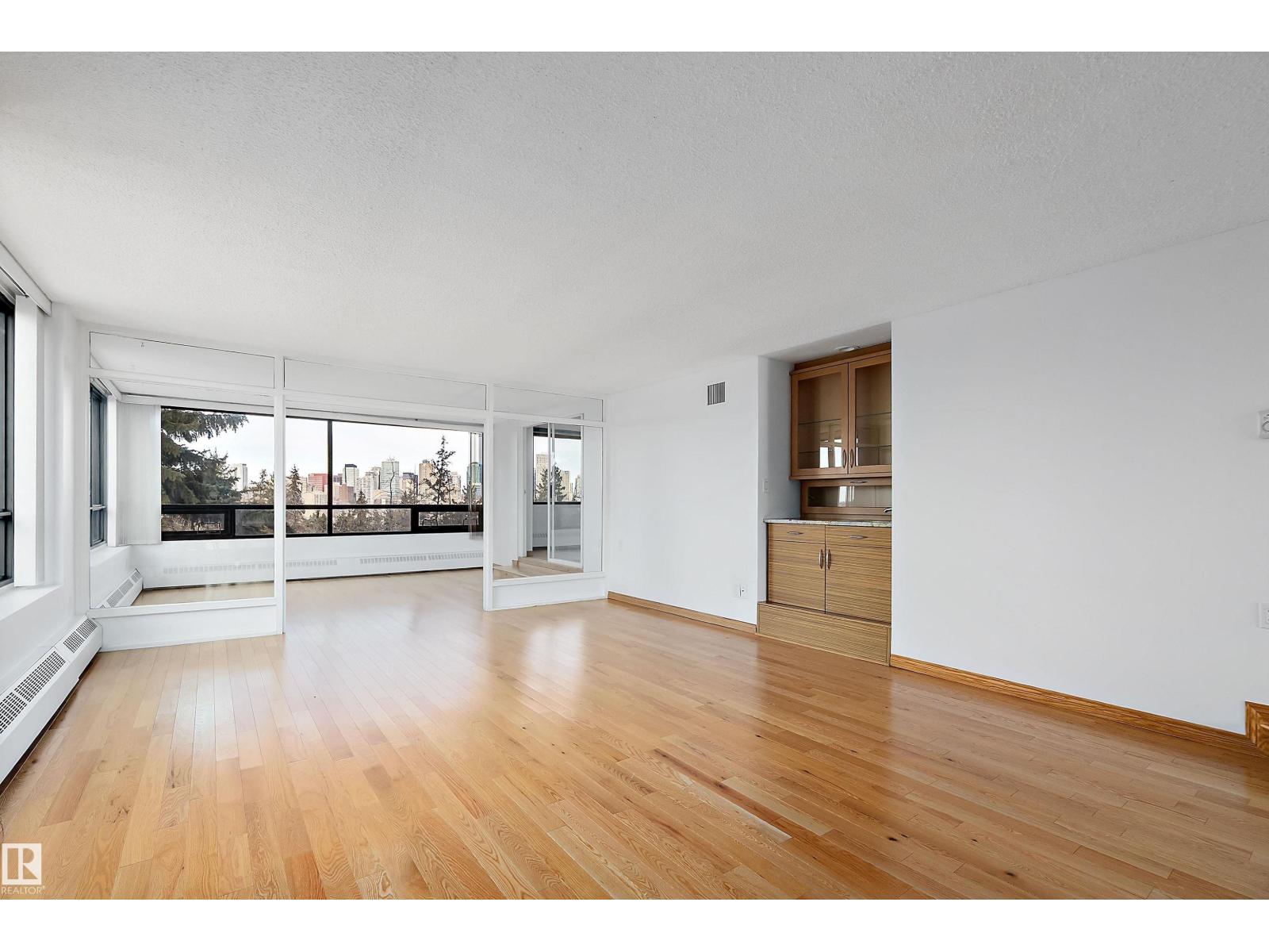 #203 9929 Saskatchewan Dr Nw, Edmonton, Alberta T6E 5J9 - Photo 23 - E4473462