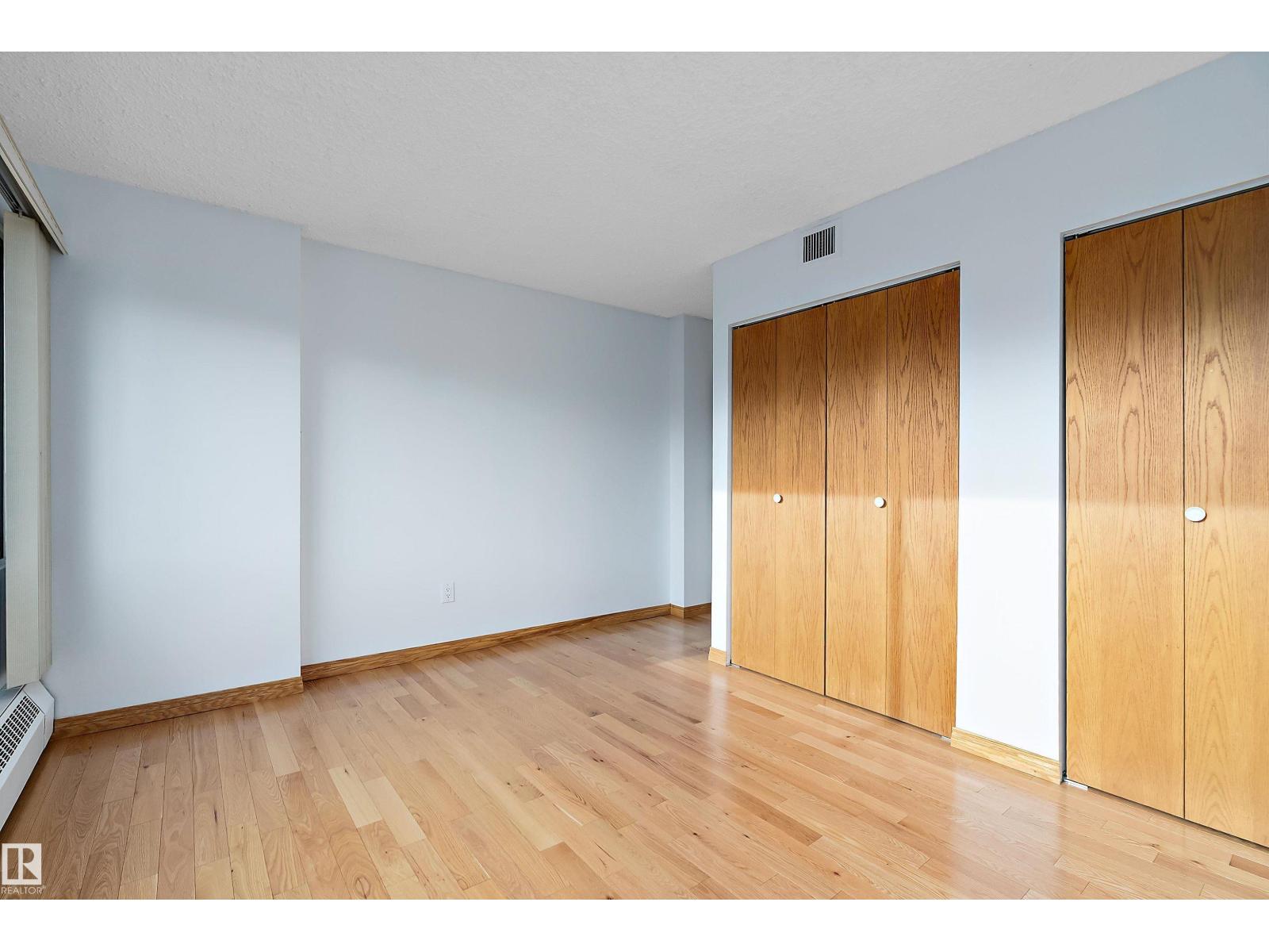 #203 9929 Saskatchewan Dr Nw, Edmonton, Alberta T6E 5J9 - Photo 12 - E4473462