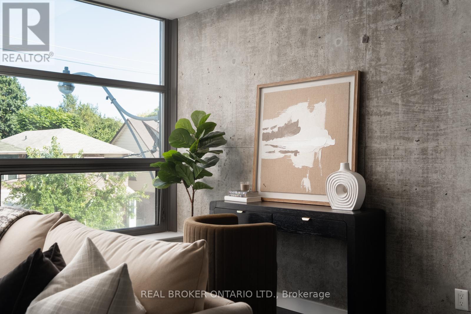 202 - 90 Broadview Avenue, Toronto, Ontario  M4M 0A7 - Photo 7 - E12837254