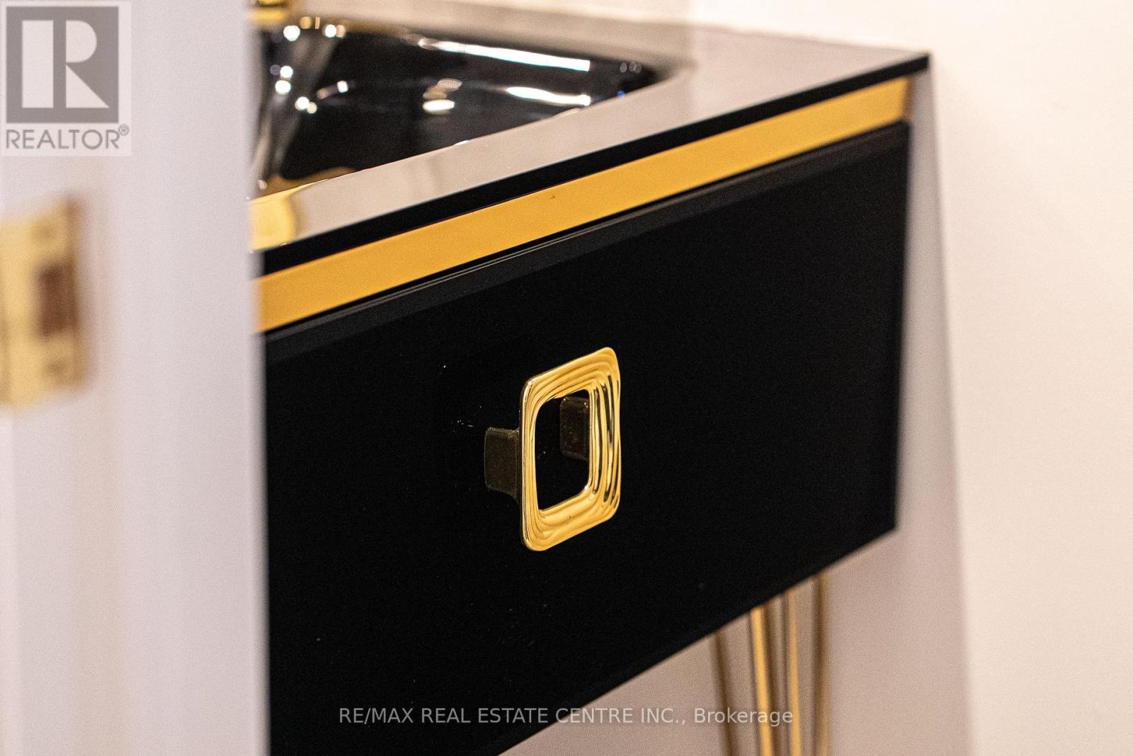 8 Bristlewood Crescent, Vaughan, Ontario  L4J 0H4 - Photo 10 - N12837246