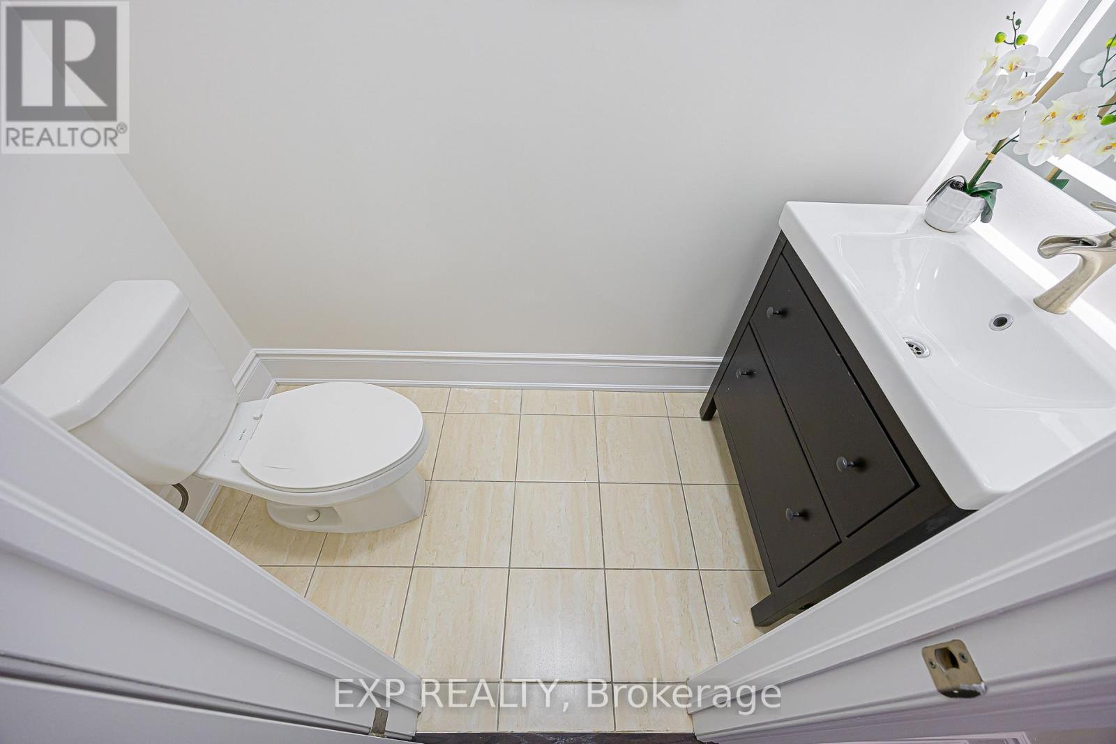 95 Chesney Crescent, Vaughan, Ontario  L4H 4A5 - Photo 29 - N12837284