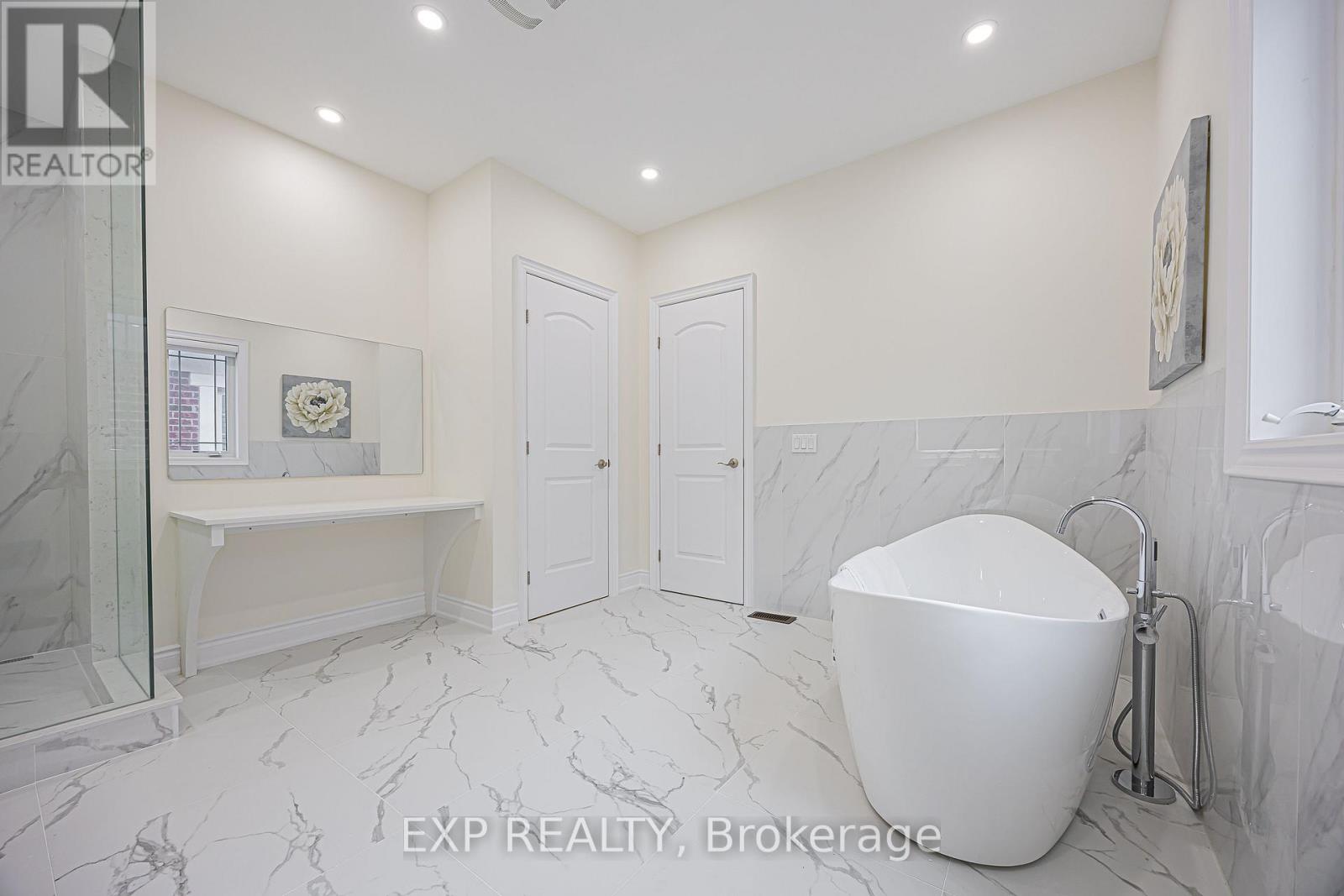 95 Chesney Crescent, Vaughan, Ontario  L4H 4A5 - Photo 47 - N12837284