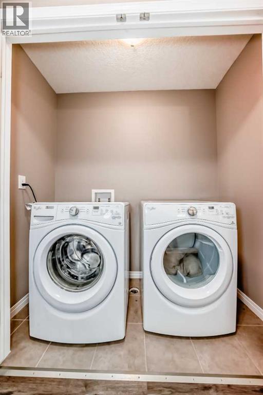 82 Hillcrest Square Sw, Airdrie, Alberta  T4B 4H9 - Photo 24 - A2285277