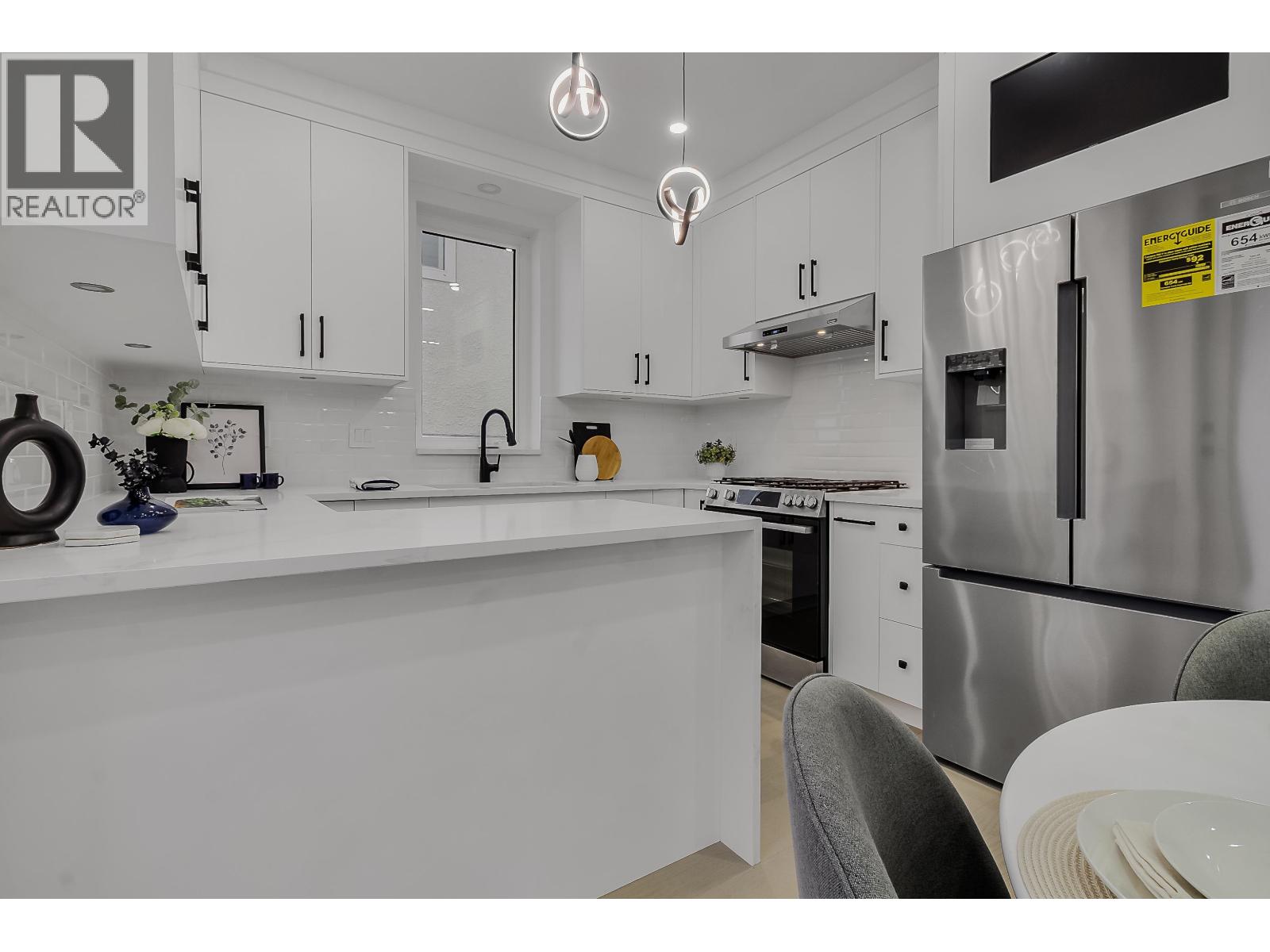 583 E 60th Avenue, Vancouver, British Columbia V5X 2A2 - Photo 9 - R3094047