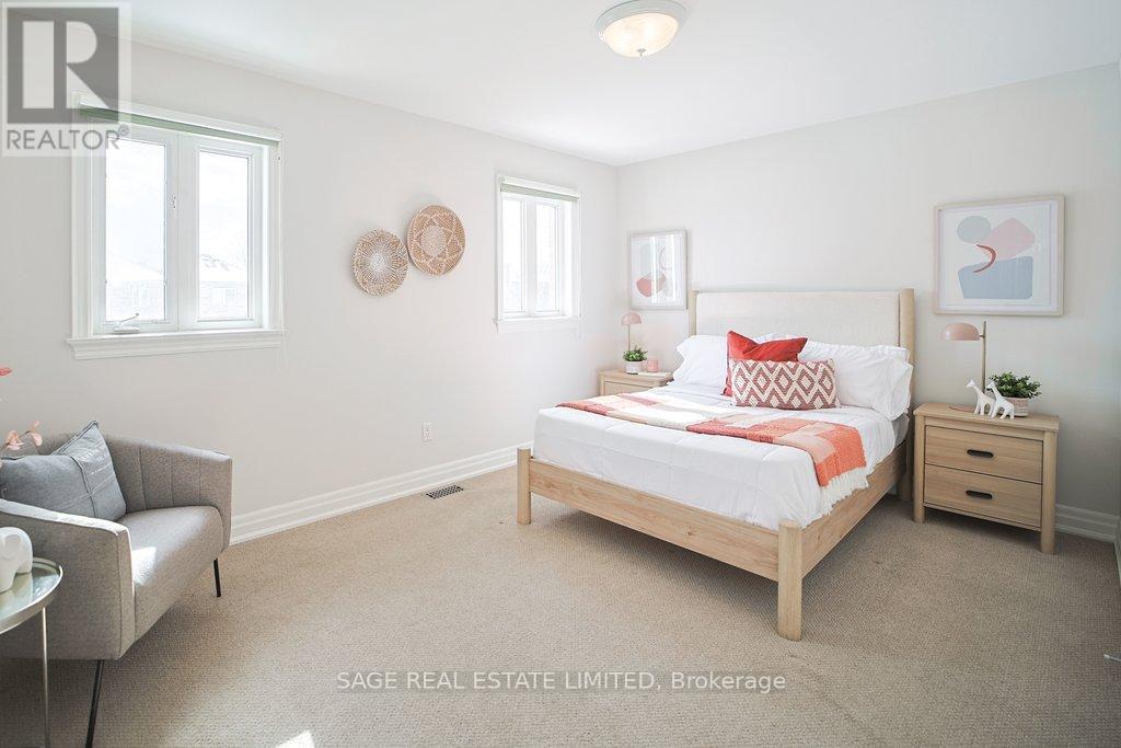 19 Estoril Terrace, Toronto, Ontario  M6N 5E1 - Photo 18 - W12837242