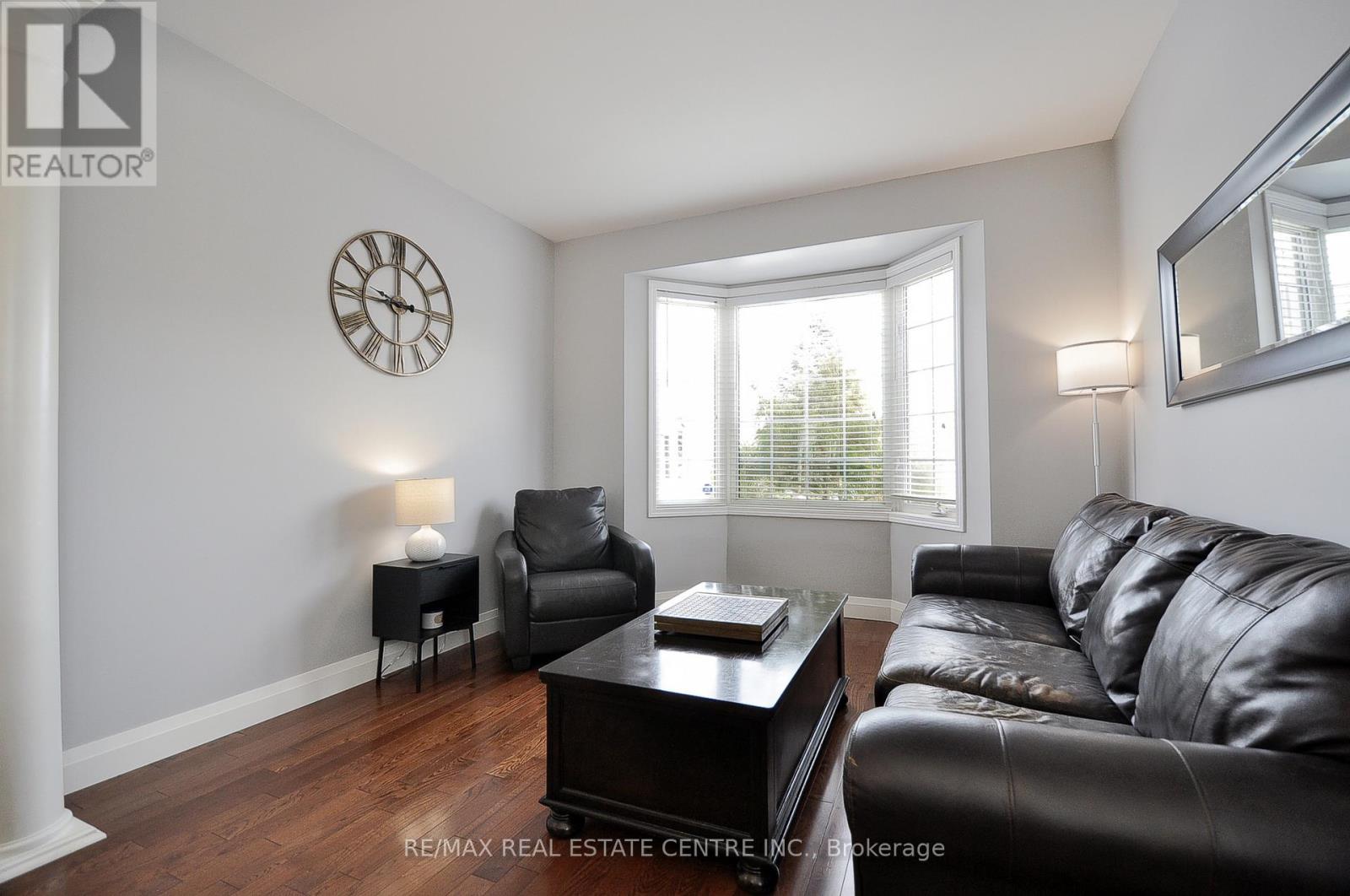 3 Brayshaw Drive, Cambridge, Ontario  N1T 2G3 - Photo 5 - X12837230