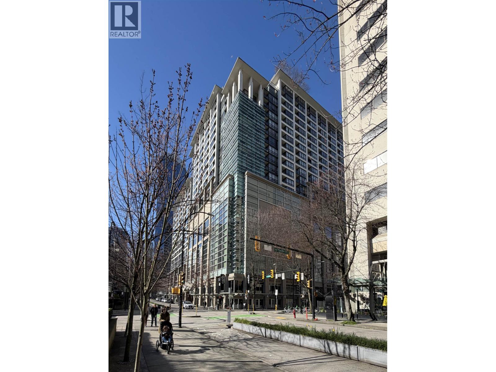 1525 938 SMITHE STREET, Vancouver, British Columbia