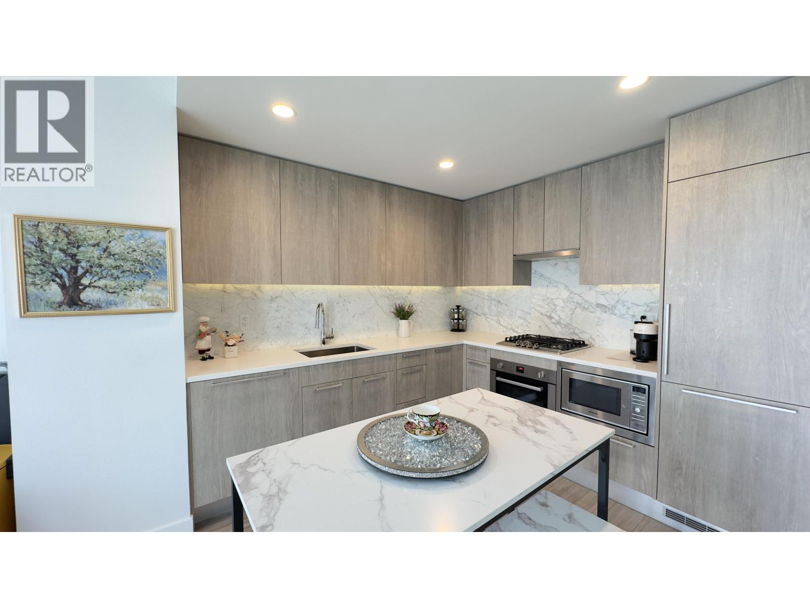 807 6398 Silver Avenue, Burnaby, British Columbia  V5H 0K7 - Photo 4 - R3074103