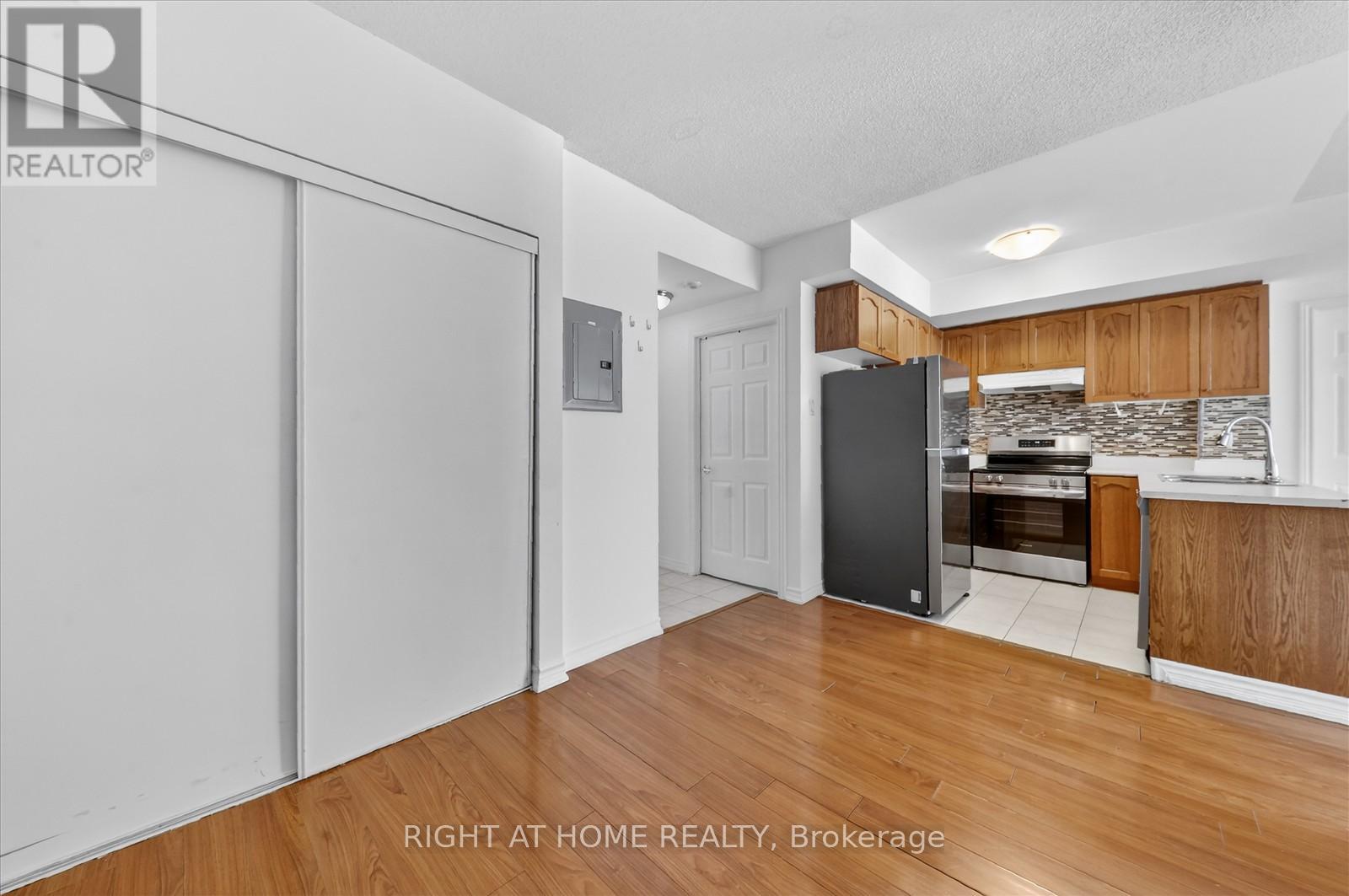 306 - 2351 Kennedy Road, Toronto, Ontario  M1T 3G9 - Photo 10 - E12794798