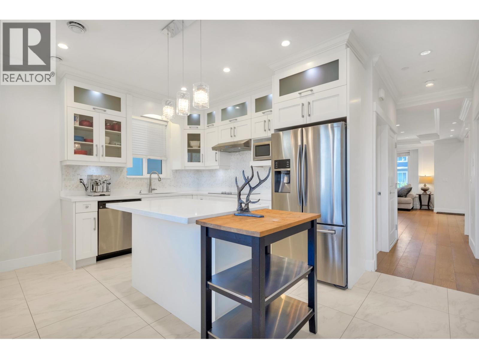 5887 Battison Street, Vancouver, British Columbia  V5R 4M7 - Photo 6 - R3095238