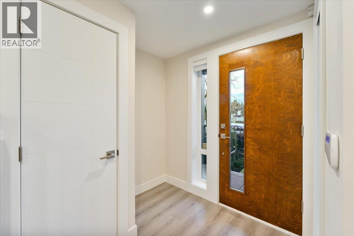 8305 French Street, Vancouver, British Columbia  V6P 0L7 - Photo 5 - R3095192