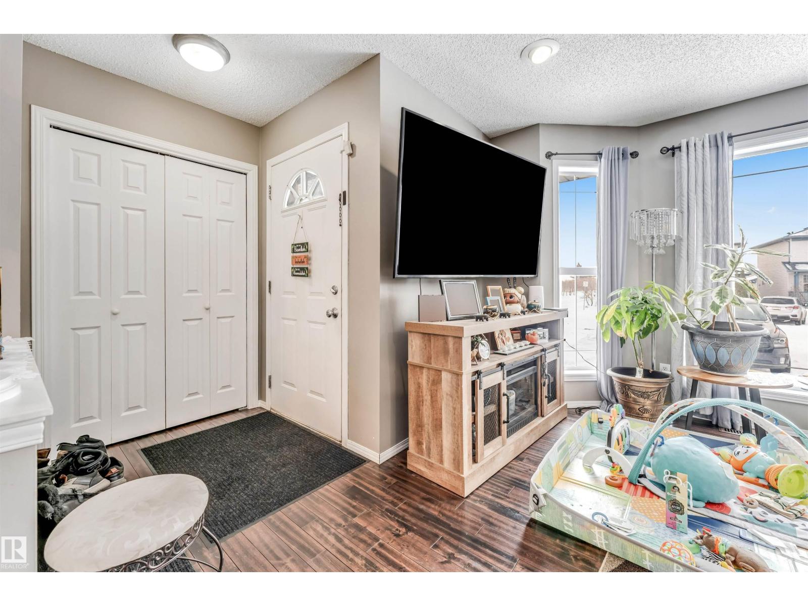 4404 150 Av Nw, Edmonton, Alberta  T5Y 2Z9 - Photo 5 - E4475573