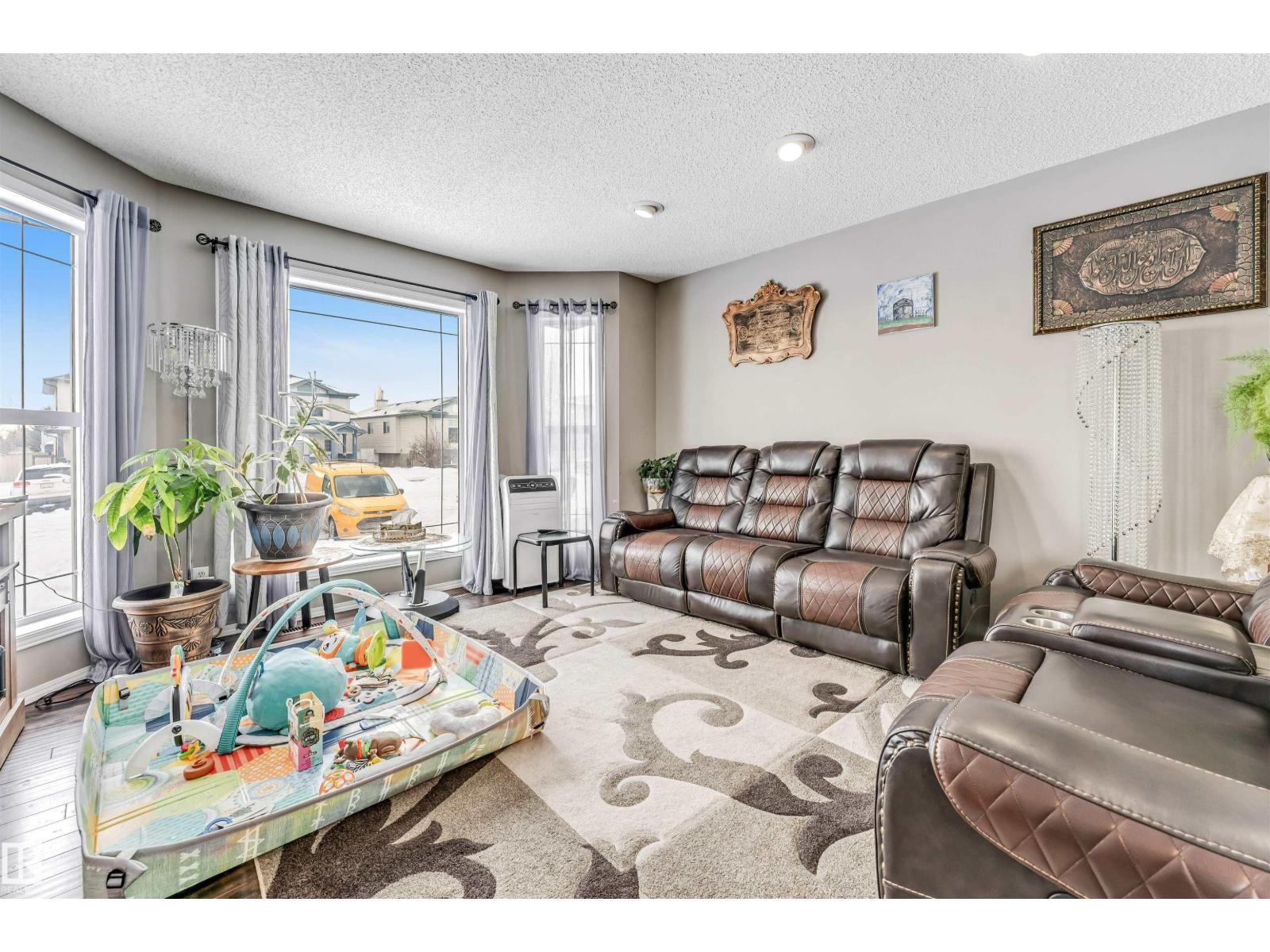 4404 150 Av Nw, Edmonton, Alberta  T5Y 2Z9 - Photo 6 - E4475573