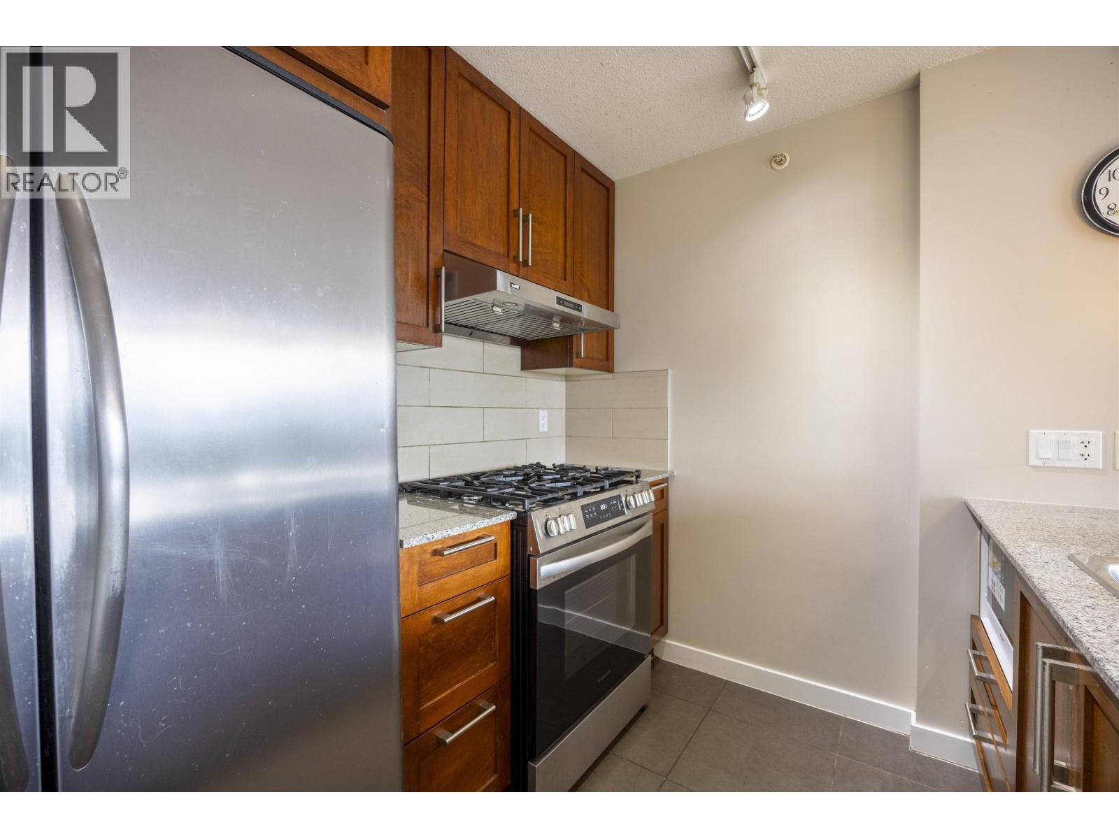 606 7088 Salisbury Avenue, Burnaby, British Columbia  V5E 0A4 - Photo 8 - R3095210