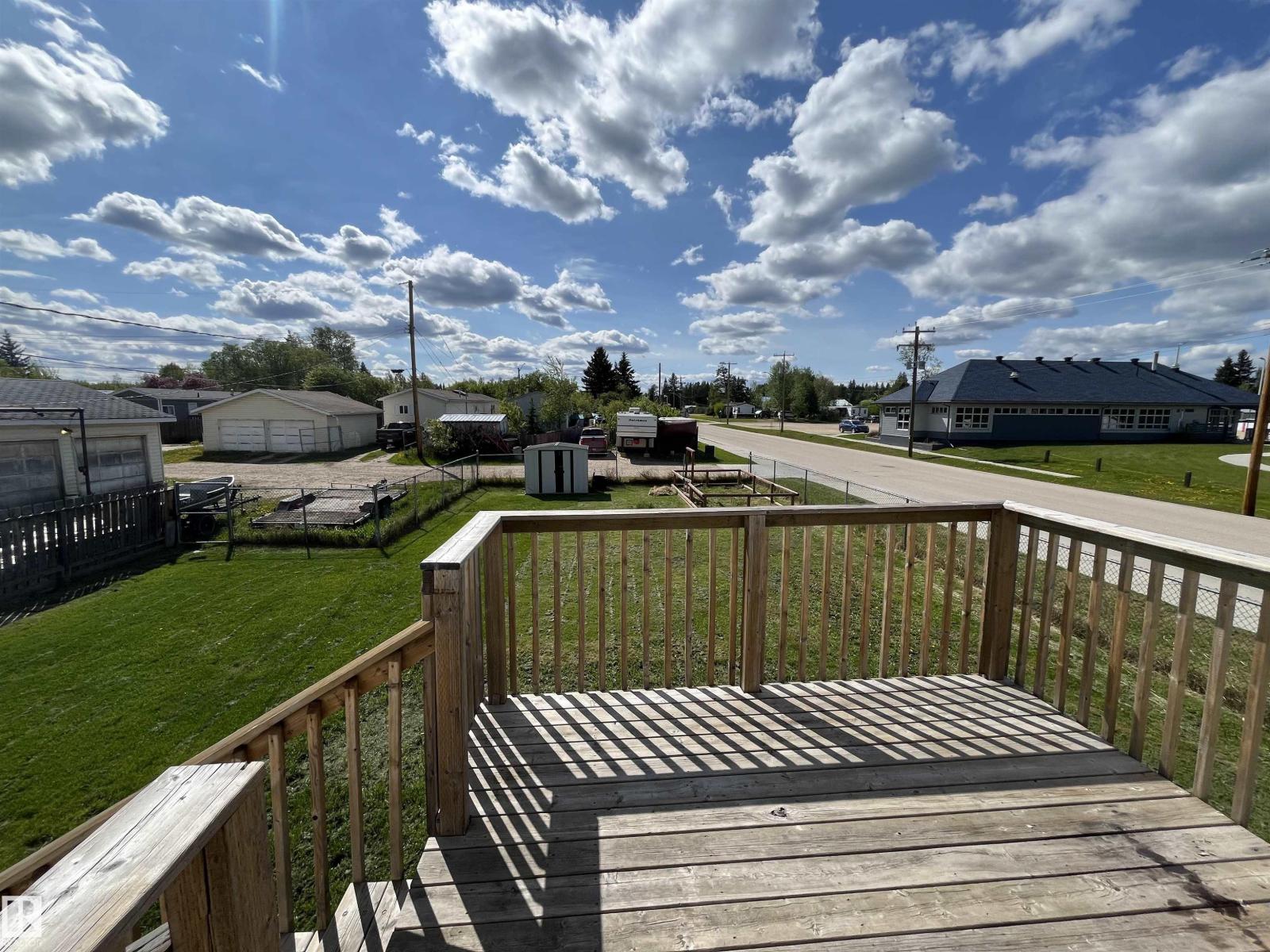 130 1 St, Blue Ridge, Alberta  T0E 0B0 - Photo 14 - E4475578