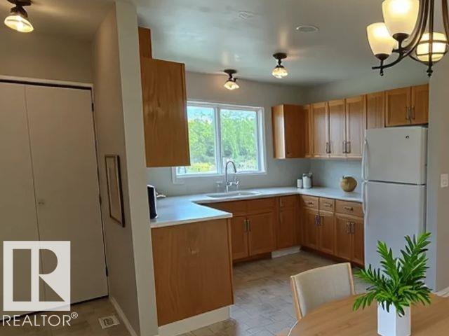 130 1 St, Blue Ridge, Alberta  T0E 0B0 - Photo 3 - E4475578