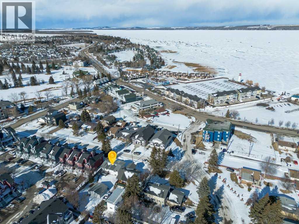 5215 50b Avenue, Sylvan Lake, Alberta  T4S 1E4 - Photo 3 - A2288725