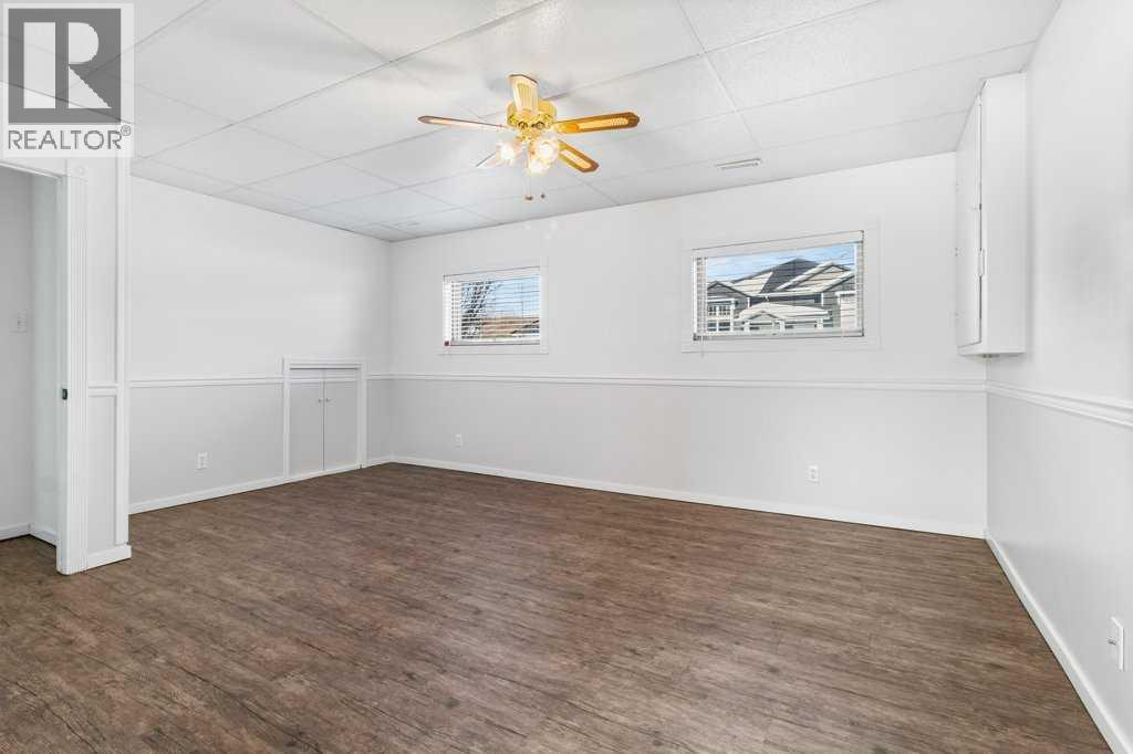 5215 50b Avenue, Sylvan Lake, Alberta  T4S 1E4 - Photo 16 - A2288725