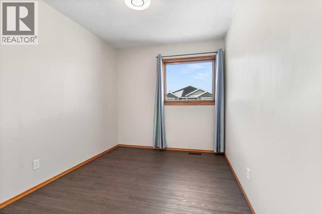 5215 50b Avenue, Sylvan Lake, Alberta  T4S 1E4 - Photo 13 - A2288725