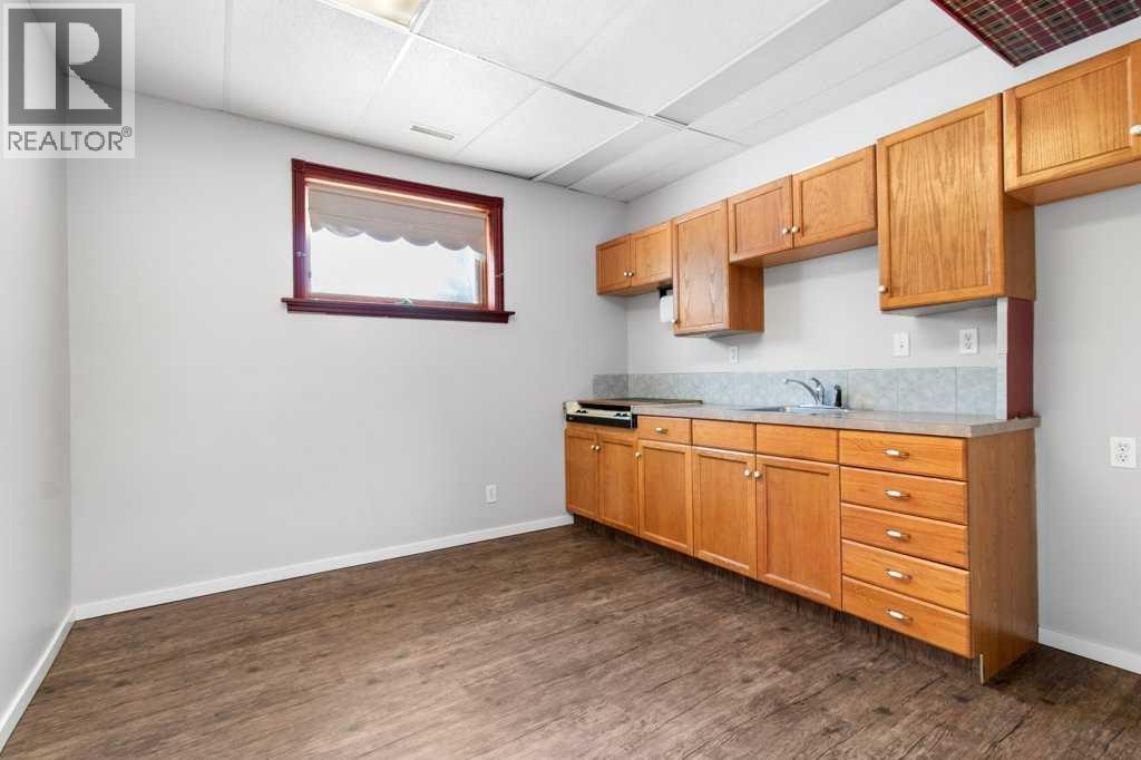 5215 50b Avenue, Sylvan Lake, Alberta  T4S 1E4 - Photo 17 - A2288725