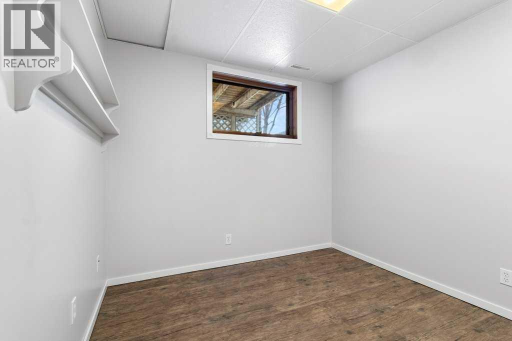 5215 50b Avenue, Sylvan Lake, Alberta  T4S 1E4 - Photo 20 - A2288725