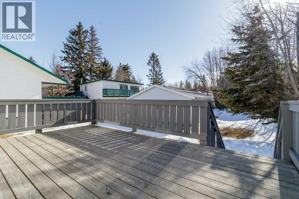 5215 50b Avenue, Sylvan Lake, Alberta  T4S 1E4 - Photo 23 - A2288725