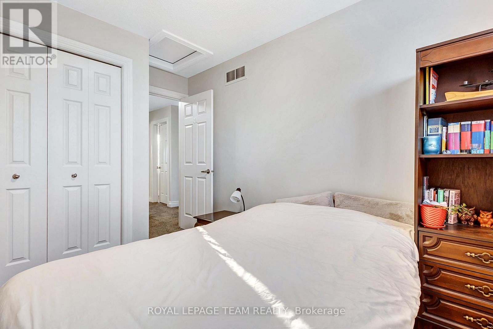 88 Desmond Trudeau Drive, Arnprior, Ontario  K7S 3G9 - Photo 22 - X12837328