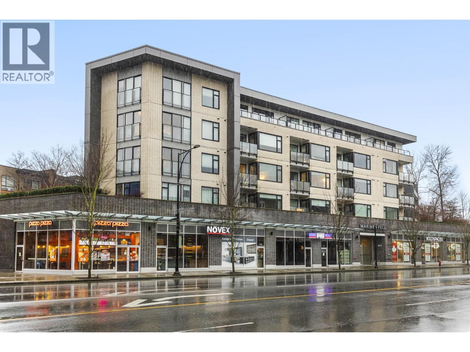 201 725 MARINE DRIVE, North Vancouver, British Columbia