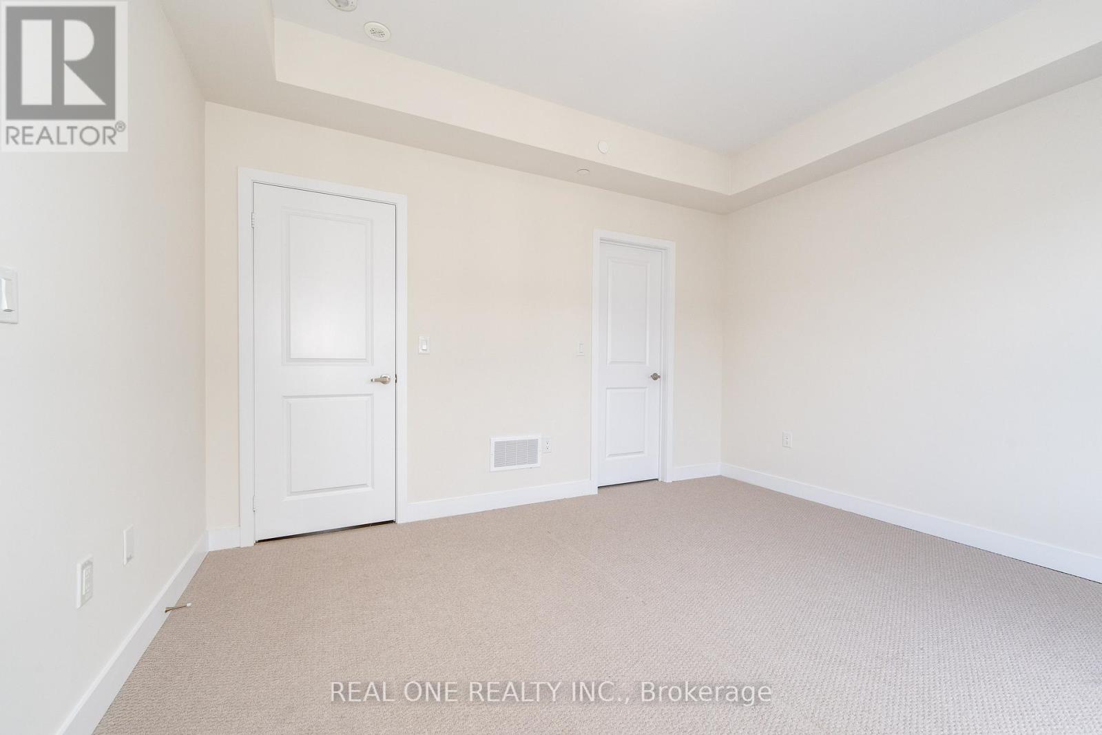 28 Credit Lane, Richmond Hill, Ontario  L4E 1G9 - Photo 9 - N12837334