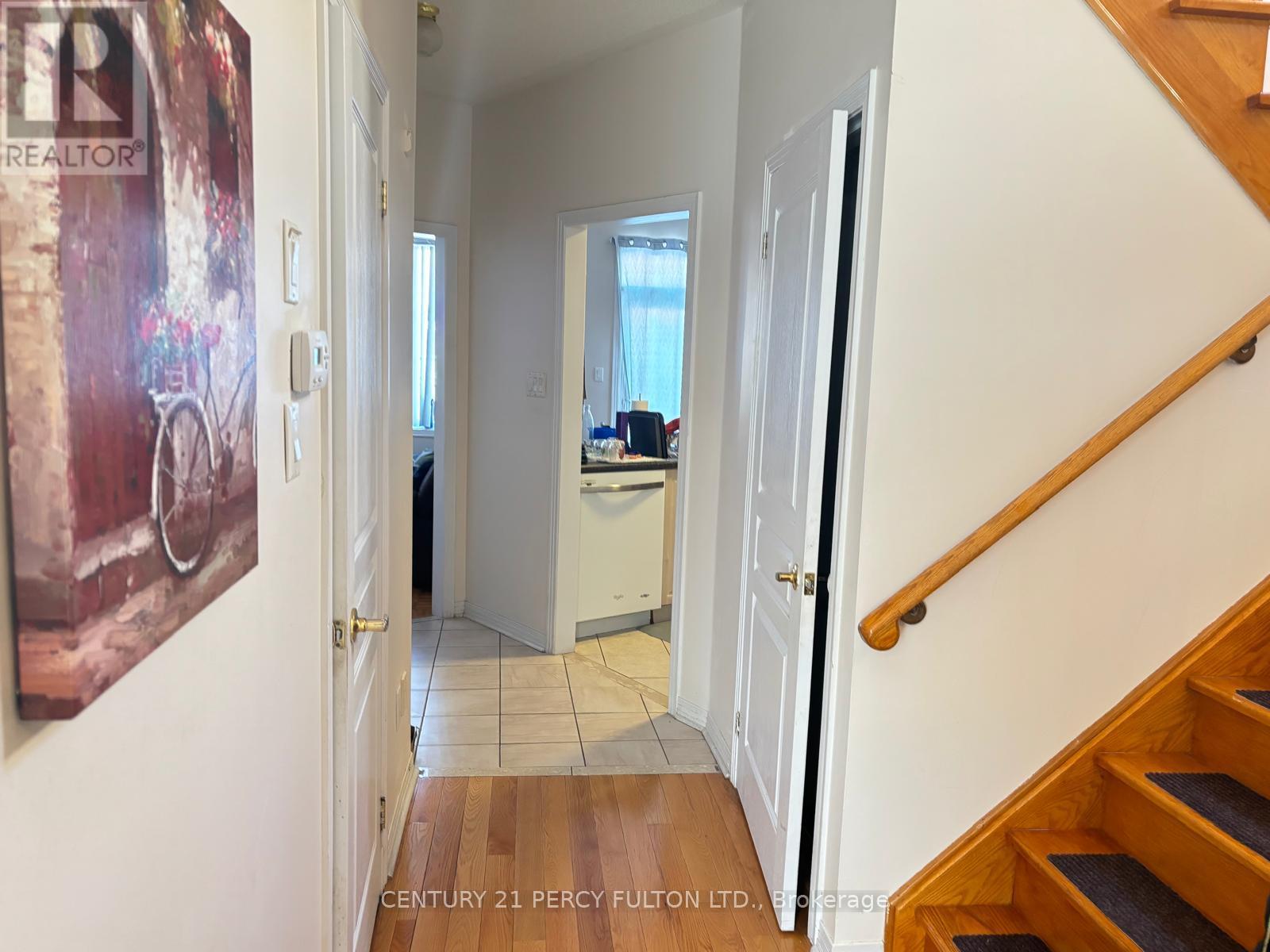 64 Oakford Drive, Markham, Ontario  L6C 2Y8 - Photo 12 - N12837346