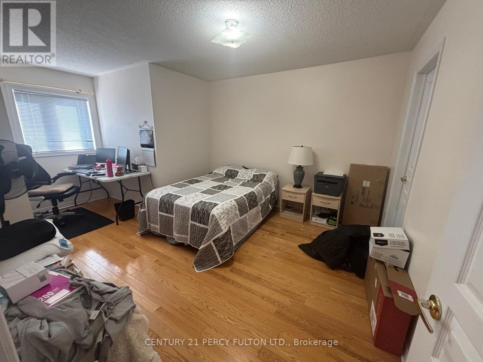 64 Oakford Drive, Markham, Ontario  L6C 2Y8 - Photo 8 - N12837346