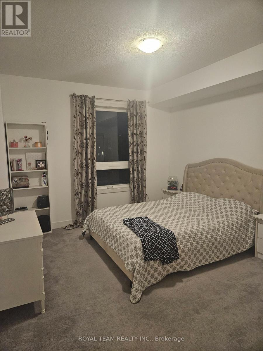 405 - 6 Spice Way, Barrie, Ontario L9J 0J9 - Photo 10 - S12837342