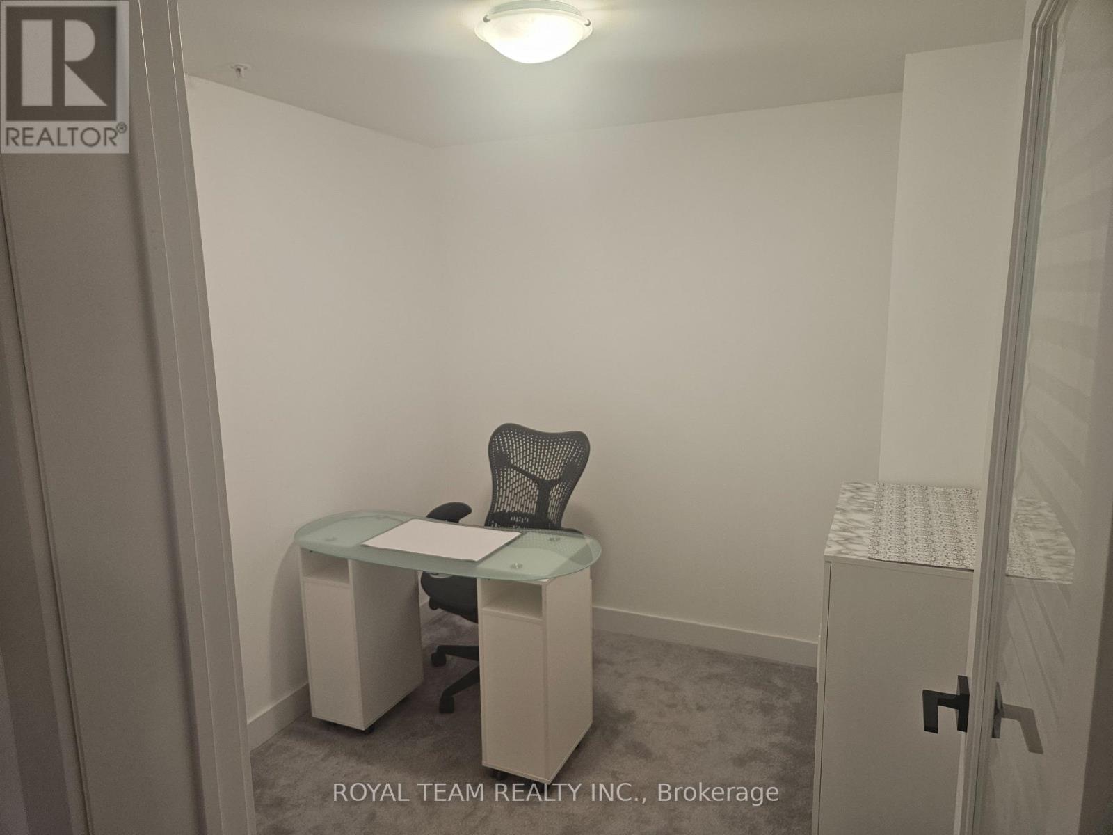 405 - 6 Spice Way, Barrie, Ontario L9J 0J9 - Photo 14 - S12837342